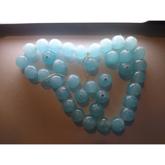37 Cherry Brand Light Blue Translucent Round Vintage Glass Beads 13/14 mm Japan - Picture 3 of 7